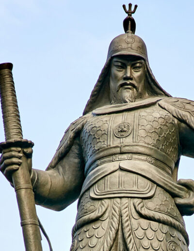 The statue of Admiral Yi Sun Sin, on Sejong-daero, Gwanghwamun Plaza, Seoul.